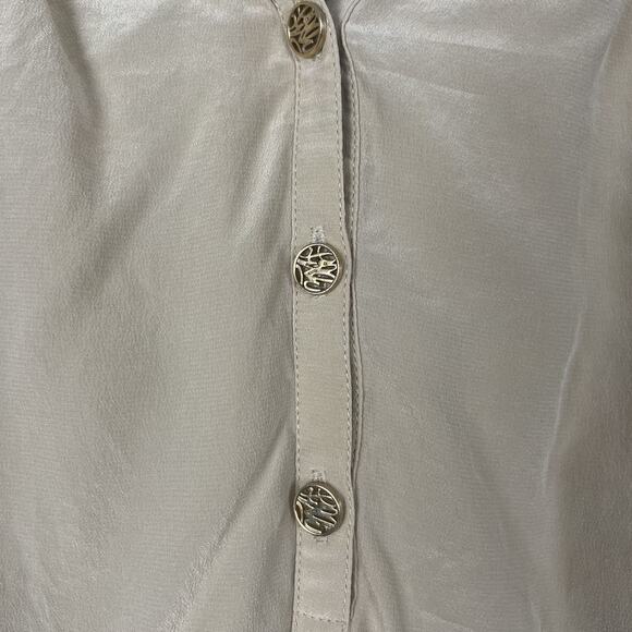 Lilly Pulitzer Blouse Womens Medium Beige 100% Silk Smocked Pullover Button Top - Picture 3 of 8